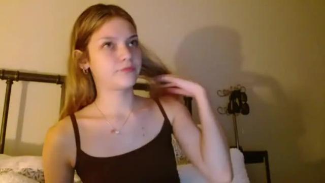 Image 2 of miafosterx Stream on Chaturbate on 19 months ago