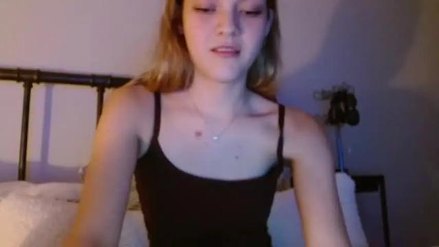 Image 4 of miafosterx Stream on Chaturbate on 19 months ago