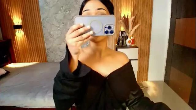 Image 2 of miafuckingwill Stream on Chaturbate on 3 months ago