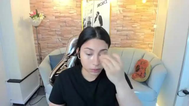 Image 6 of miah_b Stream on Chaturbate on 12 months ago
