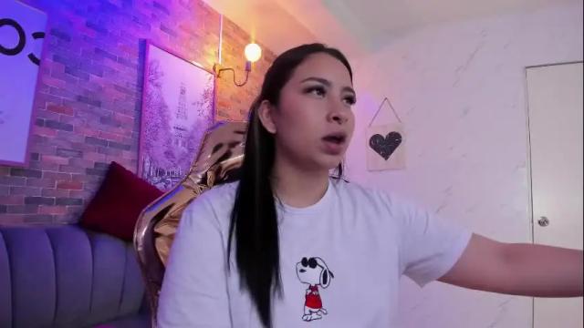Image 10 of miah_b Stream on Chaturbate on 21 days ago