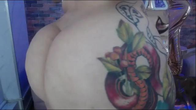 Image 6 of miah_b Stream on Chaturbate on 4 months ago