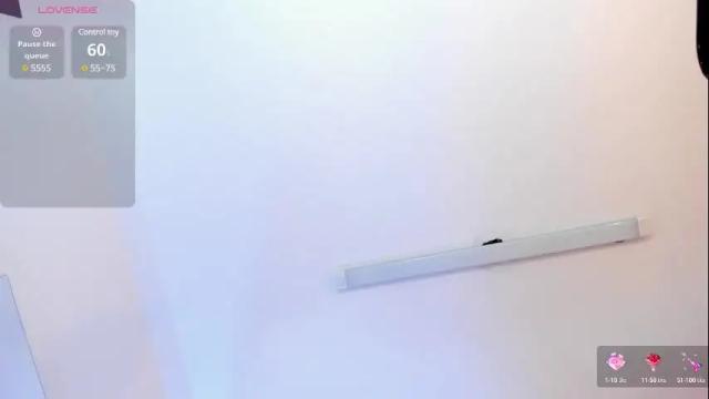 Image 7 of miah_connor Stream on Chaturbate on 1 month ago