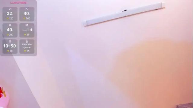 Image 3 of miah_connor Stream on Chaturbate on 1 month ago