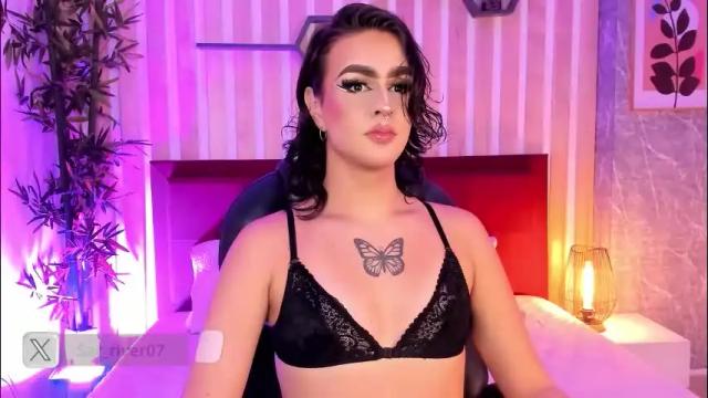 Image 2 of miah_connor Stream on Chaturbate on 1 month ago