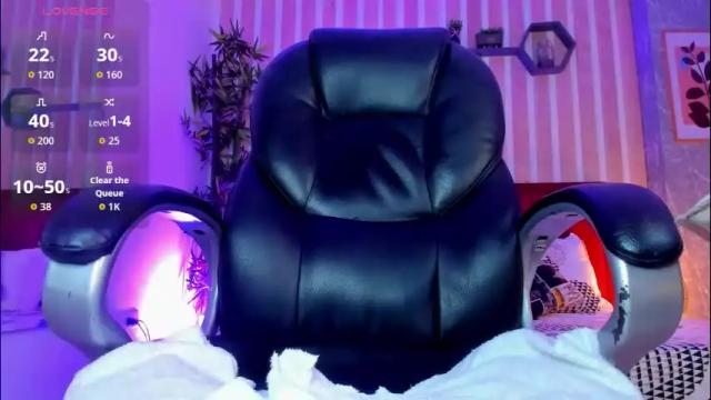 Image 12 of miah_connor Stream on Chaturbate on 15 days ago