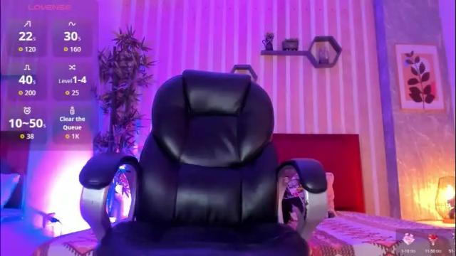 Image 8 of miah_connor Stream on Chaturbate on 4 days ago