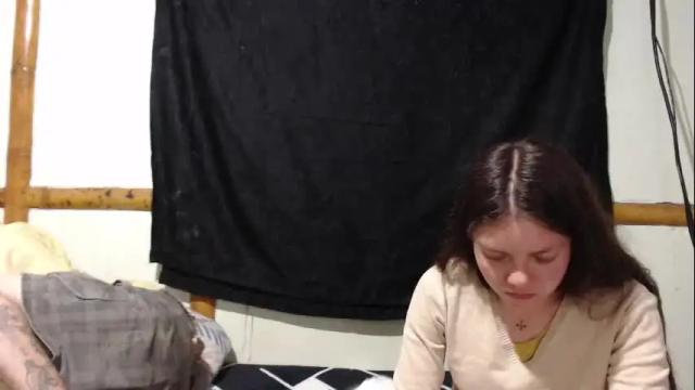 Image 3 of miahells Stream on Chaturbate on 1 month ago