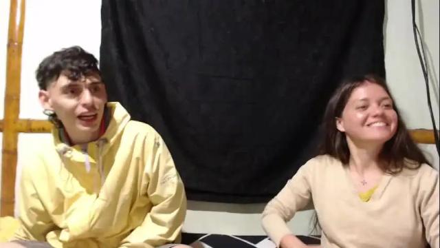 Image 4 of miahells Stream on Chaturbate on 1 month ago