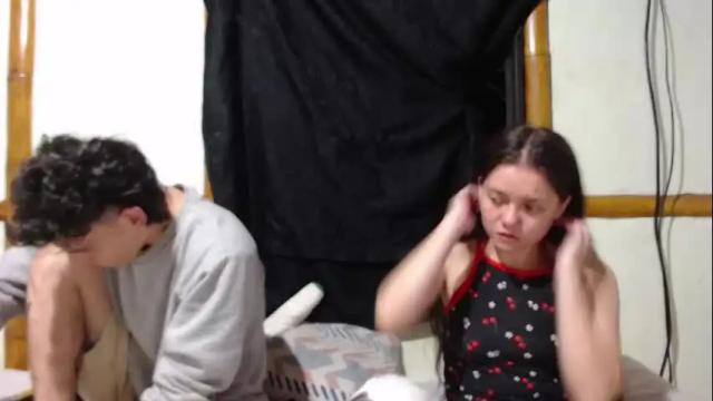 Image 4 of miahells Stream on Chaturbate on 21 days ago