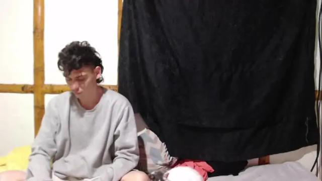 Image 4 of miahells Stream on Chaturbate on 19 days ago