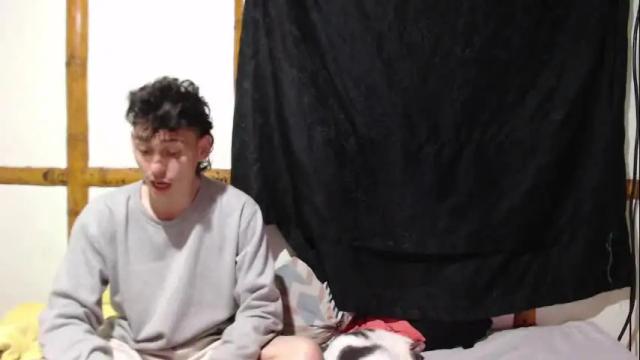 Image 6 of miahells Stream on Chaturbate on 19 days ago