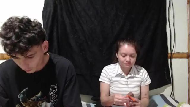 Image 2 of miahells Stream on Chaturbate on 17 days ago