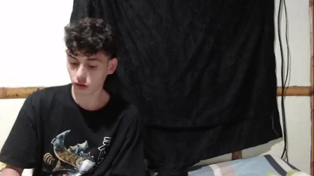 Image 4 of miahells Stream on Chaturbate on 17 days ago