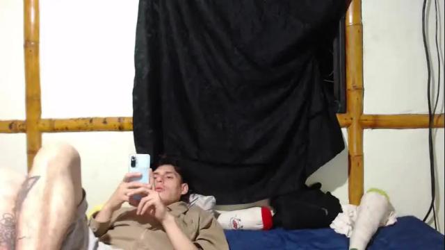 Image 4 of miahells Stream on Chaturbate on 13 days ago