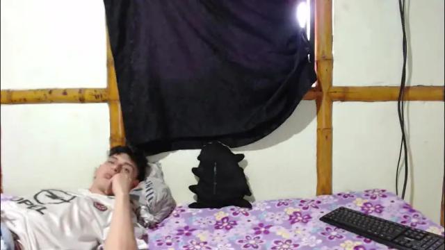 Image 10 of miahells Stream on Chaturbate on 3 days ago