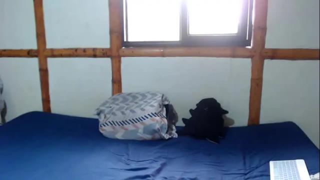 Image 12 of miahells Stream on Chaturbate on 27 days ago