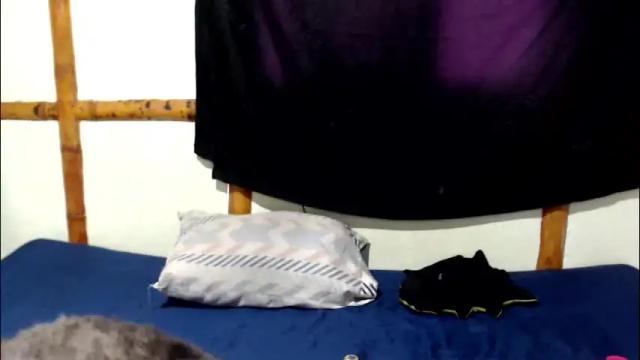 Image 11 of miahells Stream on Chaturbate on 2 days ago