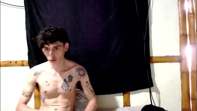 Image 6 of miahells Stream on Chaturbate on 24 days ago