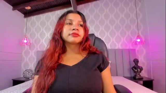 Image 12 of miahjoness_ Stream on Chaturbate on 6 months ago