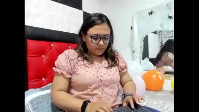 Image 4 of miahsmith_02 Stream on Chaturbate on 24 months ago