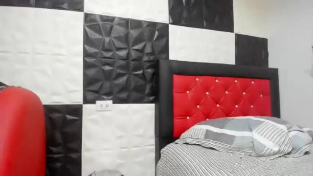 Image 6 of miahsmith_02 Stream on Chaturbate on 24 months ago