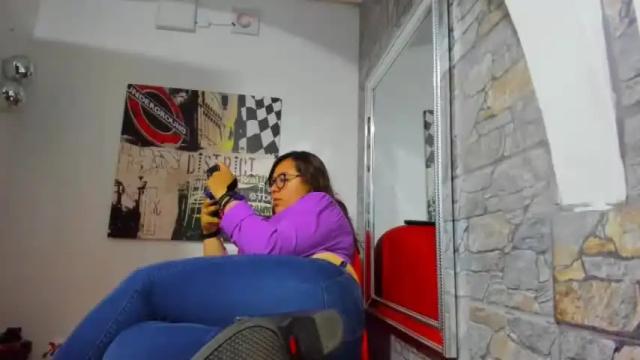 Image 8 of miahsmith_02 Stream on Chaturbate on 23 months ago