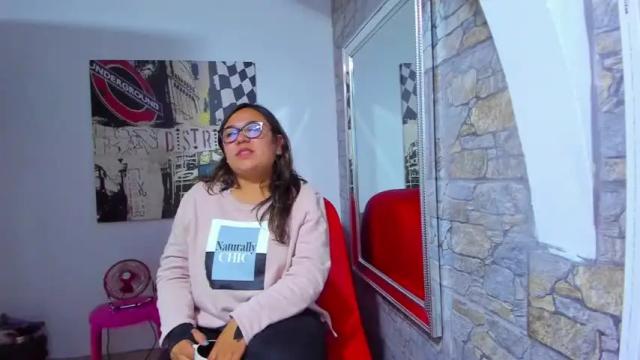 Image 12 of miahsmith_02 Stream on Chaturbate on 23 months ago