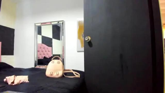 Thumbnail 1, miahsmith_02's Stream at Chaturbate, 22 months ago