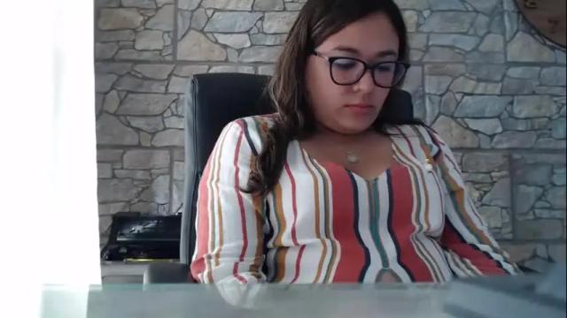 Image 2 of miahsmith_02 Stream on Chaturbate on 22 months ago