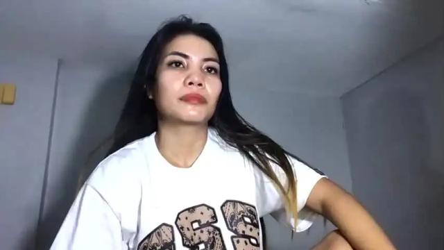 Thumbnail 1, miahwood's Stream at Chaturbate, 16 months ago
