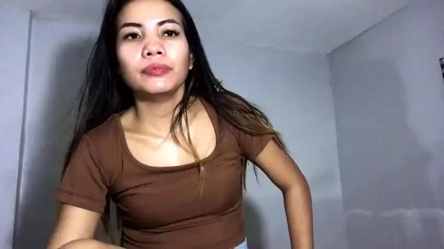 Image 7 of miahwood Stream on Chaturbate on 16 months ago