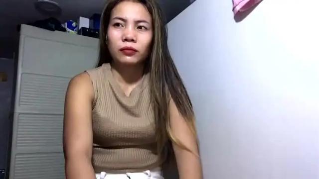 Image 2 of miahwood Stream on Chaturbate on 14 months ago