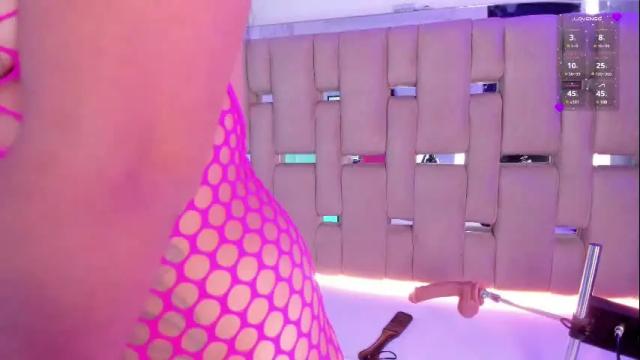 Image 3 of miajonsonn Stream on Chaturbate on 6 days ago