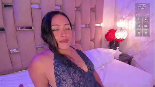 Image 2 of miajonsonn Stream on Chaturbate on 5 days ago