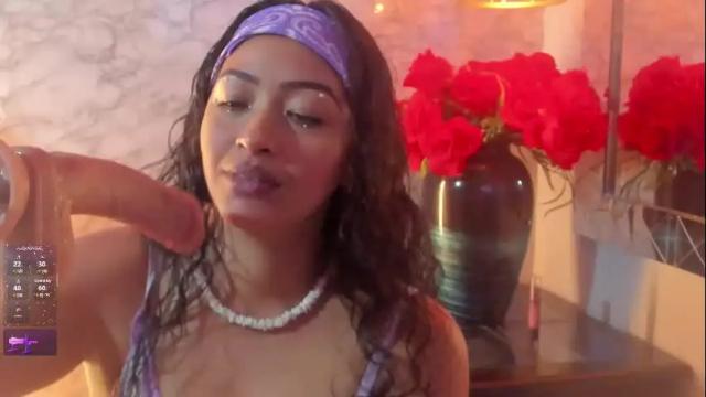 Image 8 of miajonsonn Stream on Chaturbate on 4 months ago