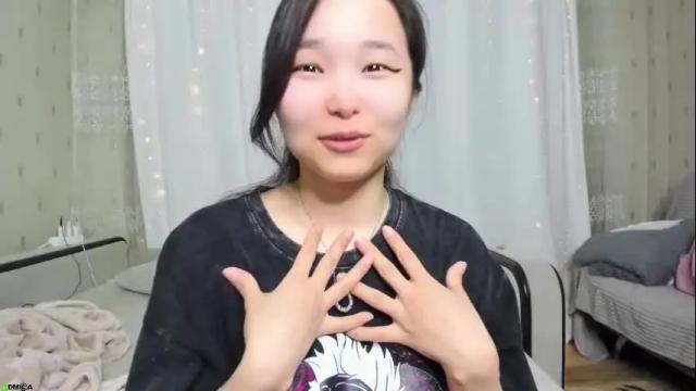 Image 8 of miak1ss Stream on Chaturbate on 1 month ago