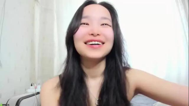 Image 2 of miak1ss Stream on Chaturbate on 29 days ago