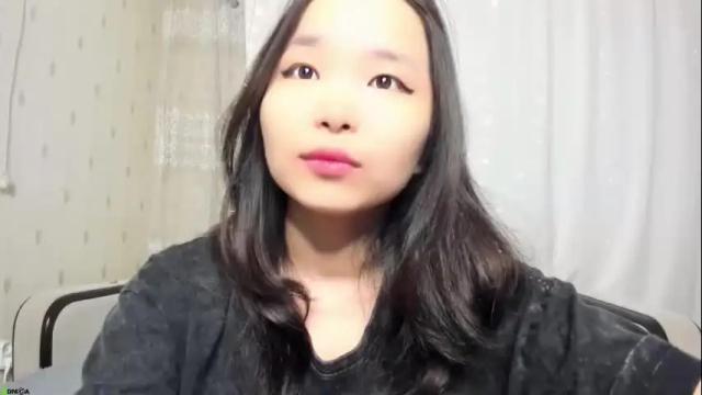 Image 2 of miak1ss Stream on Chaturbate on 15 days ago