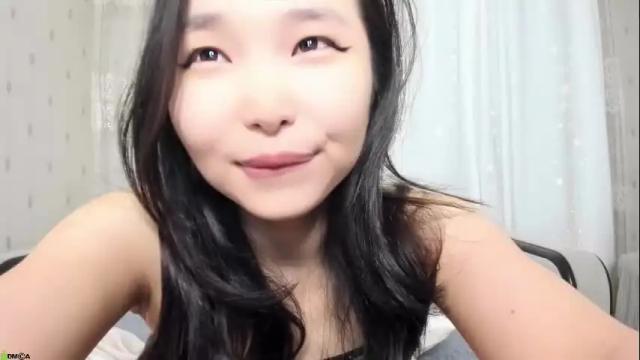 Image 12 of miak1ss Stream on Chaturbate on 11 days ago