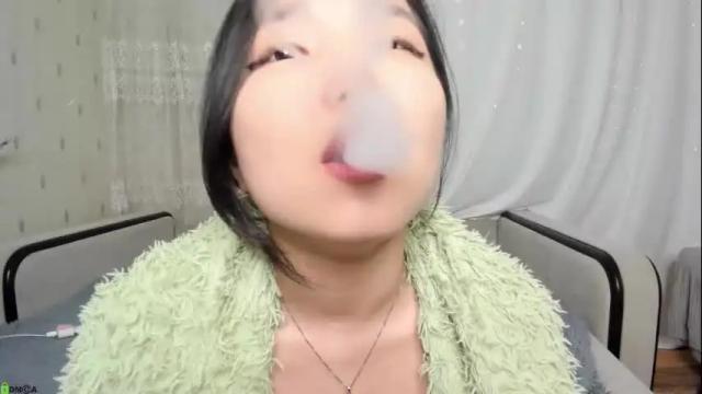 Image 12 of miak1ss Stream on Chaturbate on 4 months ago