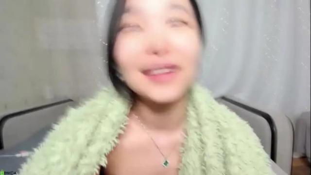 Thumbnail 3, miak1ss's Stream at Chaturbate, 4 months ago