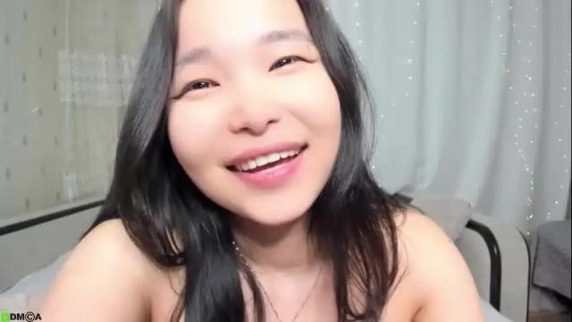Image 10 of miak1ss Stream on Chaturbate on 3 months ago
