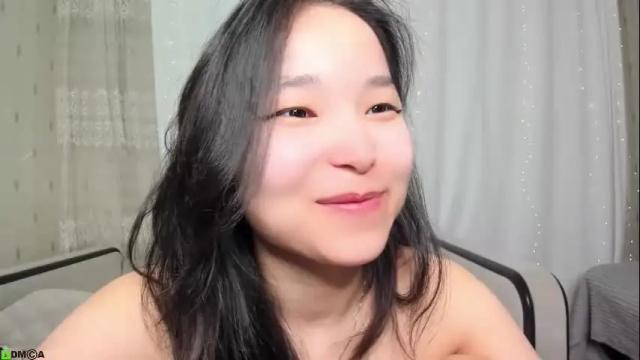 Image 12 of miak1ss Stream on Chaturbate on 3 months ago