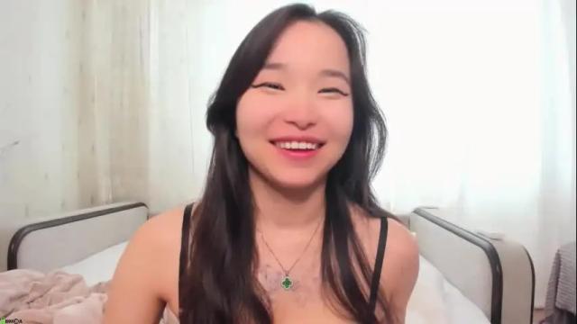 Image 3 of miak1ss Stream on Chaturbate on 3 months ago