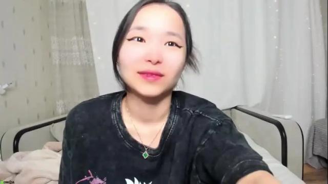 Image 4 of miak1ss Stream on Chaturbate on 3 months ago