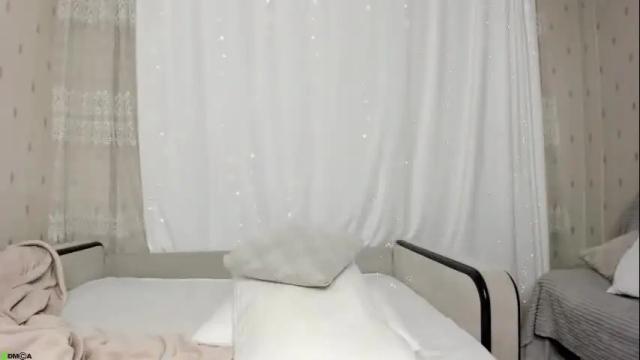 Image 2 of miak1ss Stream on Chaturbate on 2 months ago