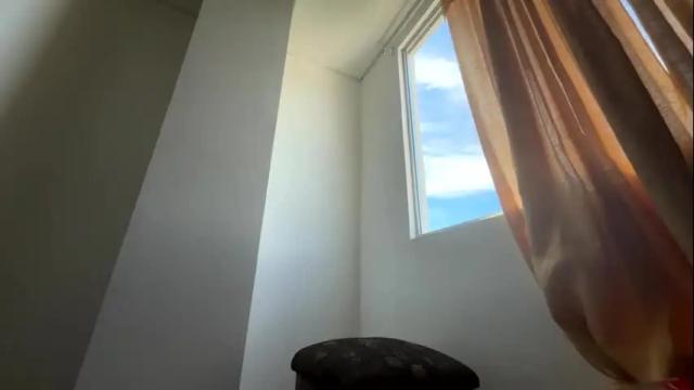 Image 4 of miak_moon777 Stream on Chaturbate on 20 days ago