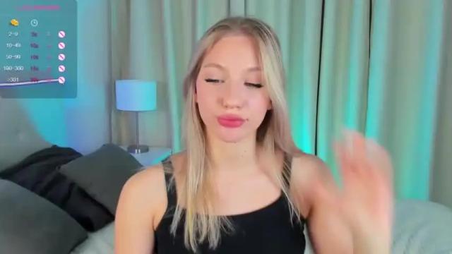 Image 12 of miakeler Stream on Chaturbate on 18 months ago