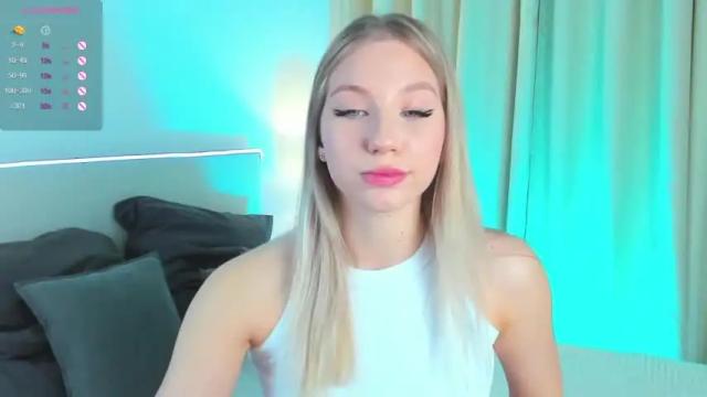 Image 11 of miakeler Stream on Chaturbate on 18 months ago